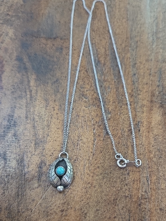 Jewelry - Sterling Silver Leaf Pendant Necklace with Turquoise Stone